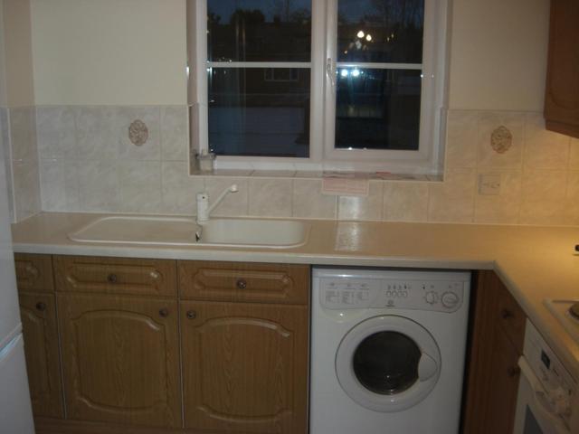  Image of 2 bedroom Flat to rent in Queens Acre Queens Road High Wycombe HP13 at Queens Road  High Wycombe, HP13 6AL
