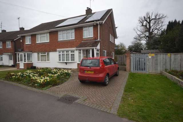  Image of 4 bedroom Semi-Detached house to rent in Radnor Road Earley Reading RG6 at Radnor Road  Reading, RG6 7NP