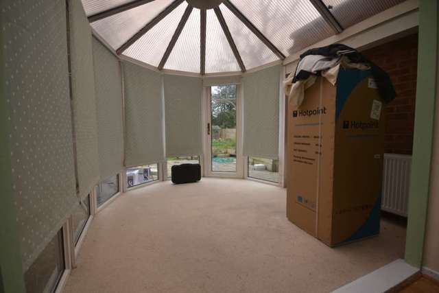  Image of 4 bedroom Semi-Detached house to rent in Radnor Road Earley Reading RG6 at Radnor Road  Reading, RG6 7NP