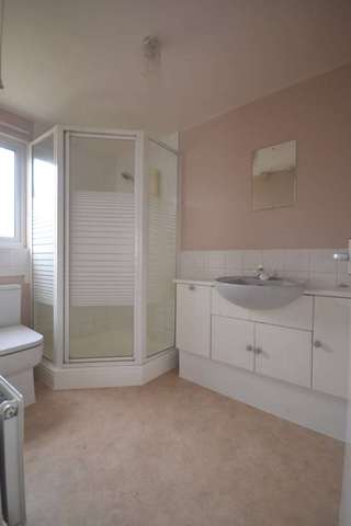  Image of 4 bedroom Semi-Detached house to rent in Radnor Road Earley Reading RG6 at Radnor Road  Reading, RG6 7NP