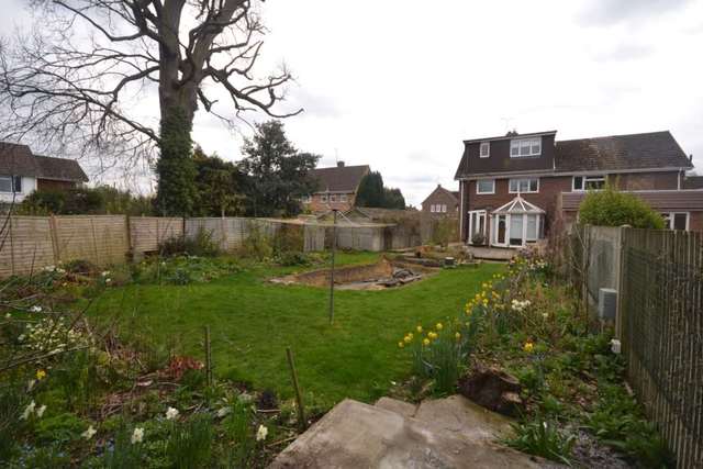  Image of 4 bedroom Semi-Detached house to rent in Radnor Road Earley Reading RG6 at Radnor Road  Reading, RG6 7NP
