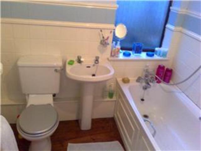  Image of 1 bedroom Flat to rent in Ravenscroft Place Edinburgh EH17 at Gilmerton Edinburgh Edinburgh, EH17 8QU
