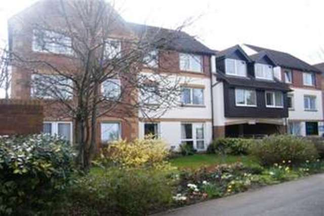  Image of 1 bedroom Flat to rent in Linkfield Lane Redhill RH1 at Redhill, RH1 1TB
