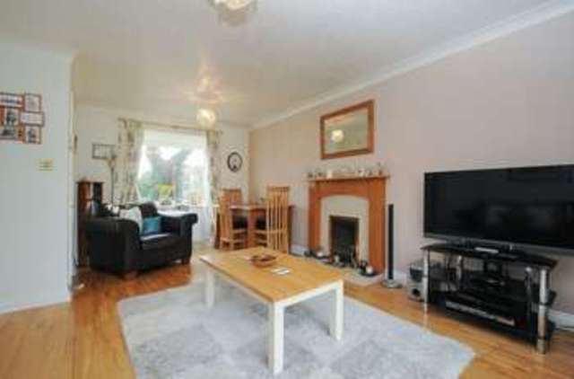  Image of 3 bedroom Detached house for sale in Reubens Crescent Tadley RG26 at Reubens Crescent  Tadley, RG26 3AH