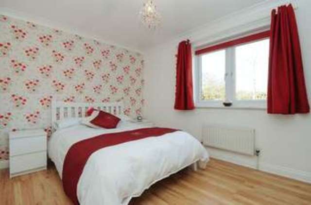  Image of 3 bedroom Detached house for sale in Reubens Crescent Tadley RG26 at Reubens Crescent  Tadley, RG26 3AH