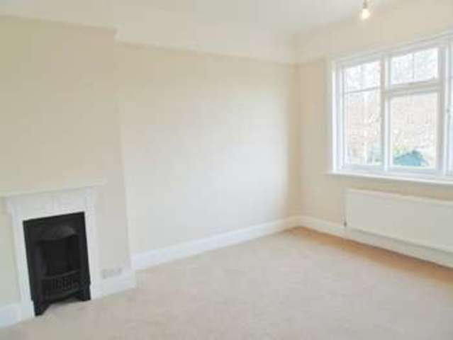  Image of 3 bedroom Semi-Detached house for sale in Reynolds Road Shirley Southampton SO15 at Shirley  Southampton, SO15 5GS