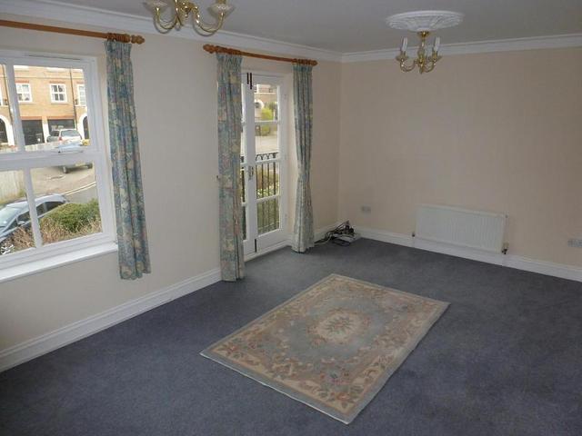  Image of 4 bedroom Detached house to rent in Richmond Place Eastbourne BN21 at Eastbourne, BN21 2NQ