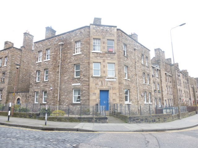  Image of 1 bedroom Flat to rent in Richmond Place Edinburgh EH8 at Newington Edinburgh Edinburgh, EH8 9SS