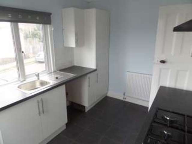  Image of 2 bedroom Flat to rent in Riviera Drive Southend-on-Sea SS1 at Riviera Drive  Southend-On-Sea, SS1 2QH