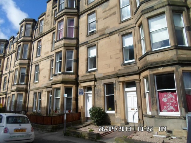  Image of 4 bedroom Flat to rent in Rochester Terrace Edinburgh EH10 at Bruntsfield Edinburgh Edinburgh, EH10 5AB