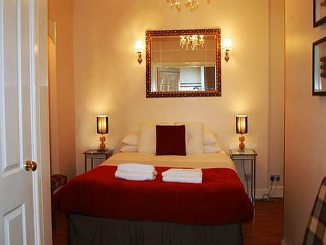  Image of 2 bedroom Flat to rent in Rose Street Edinburgh EH2 at West End Edinburgh Edinburgh, EH2 4LS