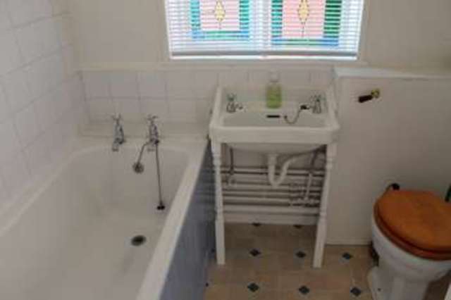  Image of 3 bedroom Semi-Detached house to rent in Rosebery Road Great Plumstead Norwich NR13 at Great Plumstead Norwich Great Plumstead, NR13 5EA