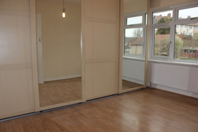  Image of 4 bedroom Terraced house to rent in Rosehill Gardens Sudbury Hill Harrow UB6 at Rosehill Gardens  Greenford, UB6 0LB