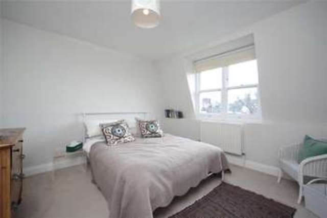  Image of 4 bedroom Semi-Detached house to rent in Rosehill Road London SW18 at Wandsworth London Wandsworth, SW18 2NY