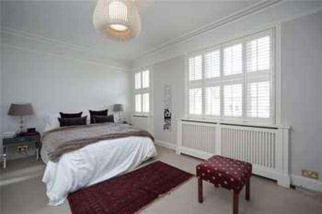  Image of 4 bedroom Semi-Detached house to rent in Rosehill Road London SW18 at Wandsworth London Wandsworth, SW18 2NY