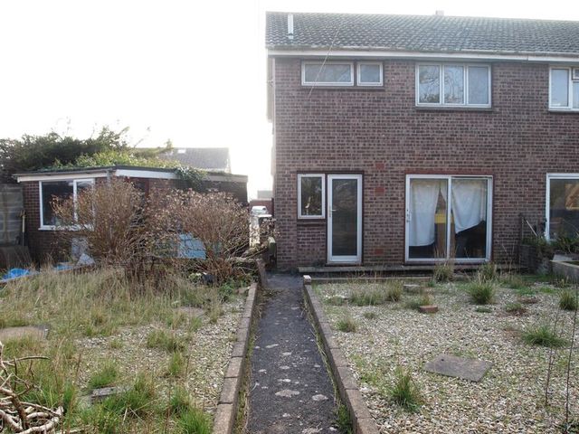  Image of 3 bedroom Detached house for sale in Roselands Drive Paignton TQ4 at Roselands Drive Array Goodrington, TQ4 7BT