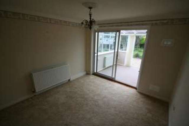  Image of 3 bedroom Detached house to rent in Roselands Drive Paignton TQ4 at Roselands Drive  Paignton, TQ4 7BT