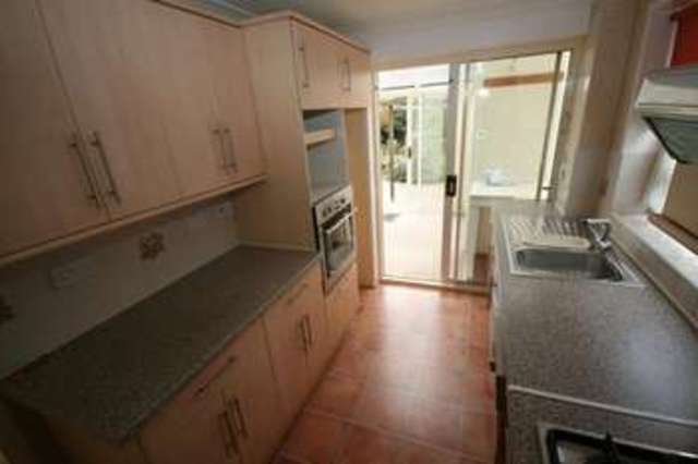  Image of 3 bedroom Detached house to rent in Roselands Drive Paignton TQ4 at Roselands Drive  Paignton, TQ4 7BT