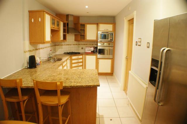  Image of 5 bedroom Terraced house to rent in Rosemont Road London NW3 at Finchley  London, NW3 6NE