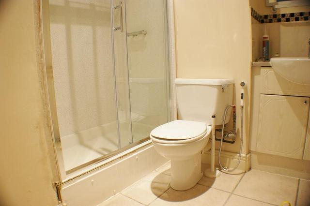  Image of 5 bedroom Terraced house to rent in Rosemont Road London NW3 at Finchley  London, NW3 6NE