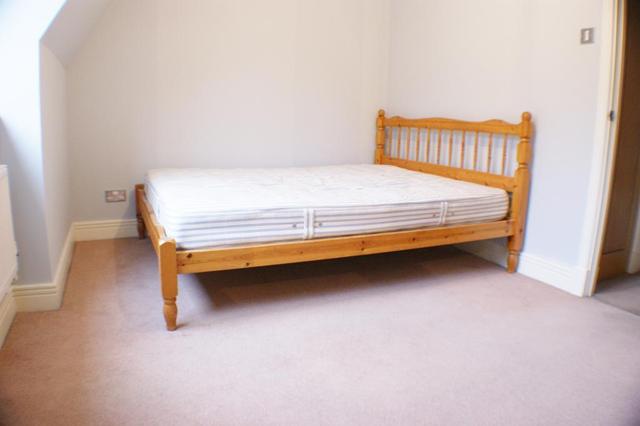  Image of 5 bedroom Terraced house to rent in Rosemont Road London NW3 at Finchley  London, NW3 6NE