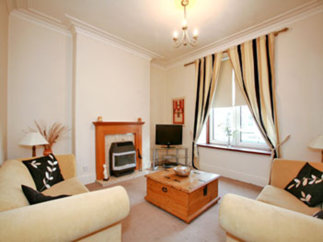 Image of 1 bedroom Flat to rent in Rosemount Place Aberdeen AB25 at City Centre Aberdeen Aberdeen, AB25 2YA