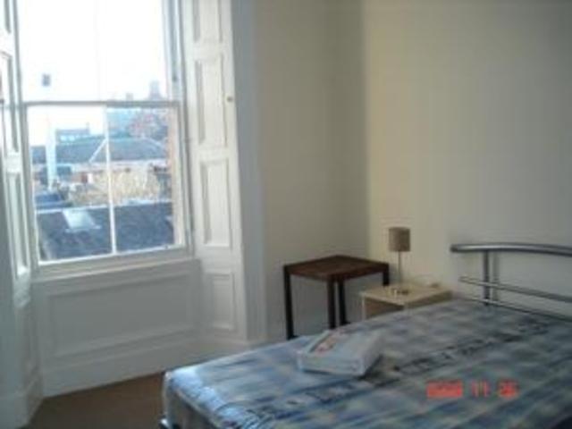 Image of 4 bedroom Detached house to rent in Roseneath Terrace Edinburgh EH9 at Marchmont Edinburgh Edinburgh, EH9 1JS