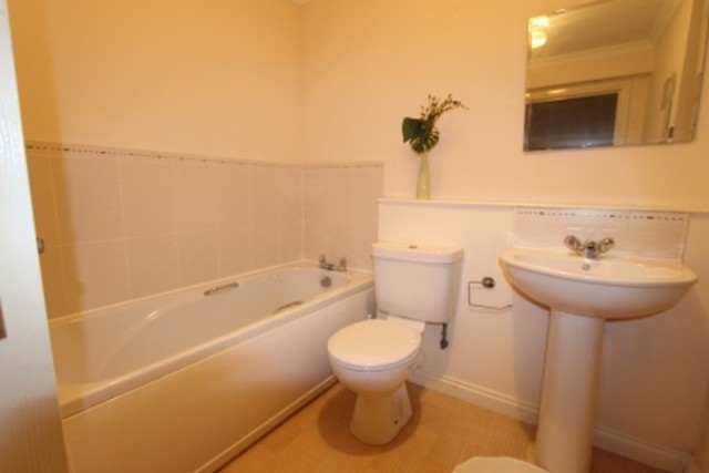  Image of 2 bedroom Flat to rent in Ruchill Street Glasgow G20 at Ruchill Glasgow Glasgow, G20 9QN