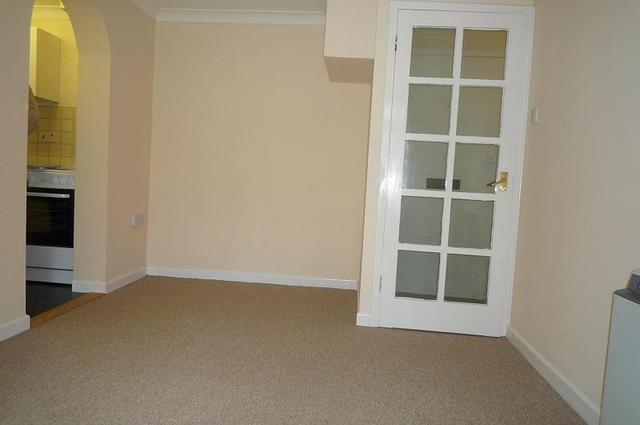  Image of 1 bedroom Flat to rent in Simpson Road Portsmouth PO2 at Rudmore Court Simpson Road Portsmouth, PO2 8SS