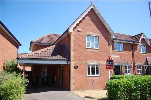  Image of 3 bedroom End of Terrace to rent in Bluebell Close Rush Green Romford RM7 at ROMFORD, RM7 0XN