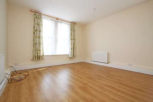  Image of 2 bedroom Flat to rent in Rutford Road London SW16 at Rutford Road  London, SW16 2DH
