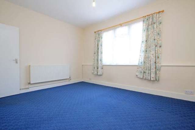  Image of 2 bedroom Flat to rent in Rutford Road London SW16 at Rutford Road  London, SW16 2DH