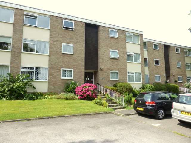  Image of 2 bedroom Flat to rent in Rutland Place The Rutts Bushey Heath Bushey WD23 at Rutland Place The Rutts Bushey, WD23 1ND