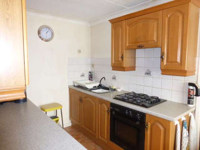  Image of 2 bedroom Flat to rent in Rutland Place The Rutts Bushey Heath Bushey WD23 at Rutland Place The Rutts Bushey, WD23 1ND