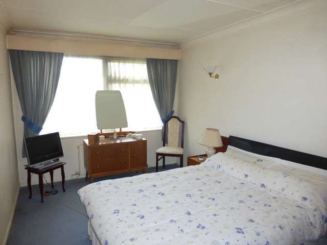  Image of 2 bedroom Flat to rent in Rutland Place The Rutts Bushey Heath Bushey WD23 at Rutland Place The Rutts Bushey, WD23 1ND
