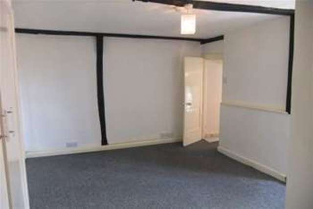  Image of 2 bedroom Flat to rent in High Street Salisbury SP1 at Salisbury, SP1 2PB