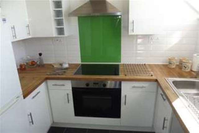  Image of 1 bedroom Flat to rent in Salisbury Road Dover CT16 at Dover, CT16 1EY