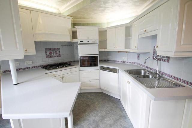  Image of 3 bedroom Detached house to rent in Sandpit Lane St. Albans AL1 at St Albans, AL1 4HG
