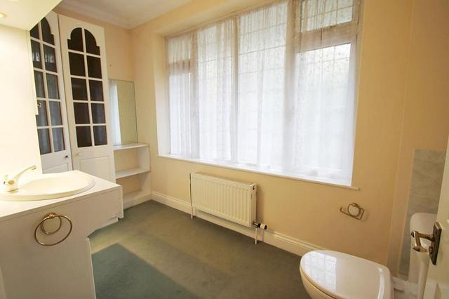  Image of 3 bedroom Detached house to rent in Sandpit Lane St. Albans AL1 at St Albans, AL1 4HG