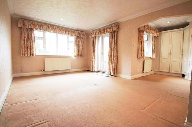  Image of 3 bedroom Detached house to rent in Sandpit Lane St. Albans AL1 at St Albans, AL1 4HG