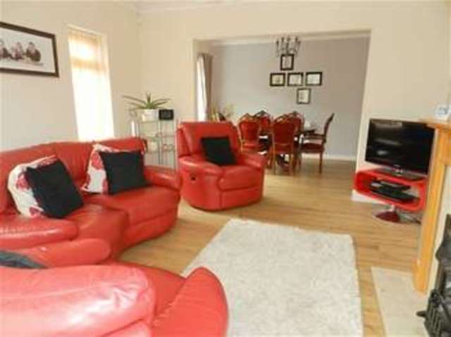  Image of 3 bedroom Detached house for sale in Sanstone Road Bloxwich Walsall WS3 at Bloxwich, WS3 3SD