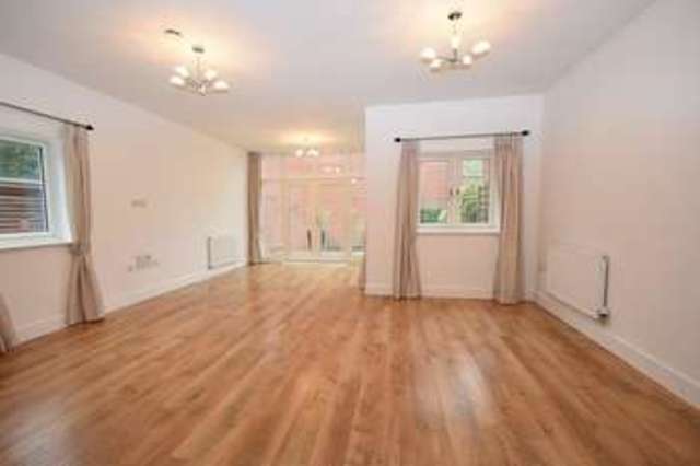 Image of 4 bedroom Semi-Detached house to rent in Schuster Close Cholsey Wallingford OX10 at Cholsey Wallingford, OX10 9GY
