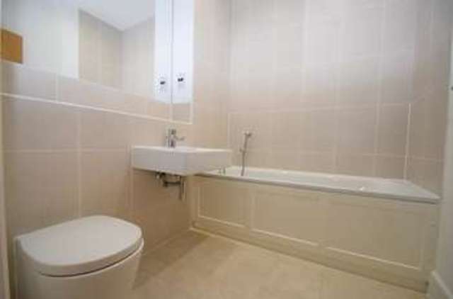  Image of 4 bedroom Semi-Detached house to rent in Schuster Close Cholsey Wallingford OX10 at Cholsey Wallingford, OX10 9GY