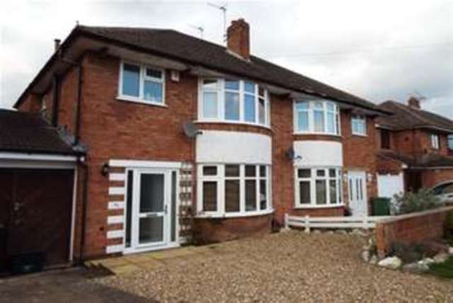  Image of 3 bedroom Detached house to rent in Seagrave Drive Oadby Leicester LE2 at Leicester, LE2 5GJ