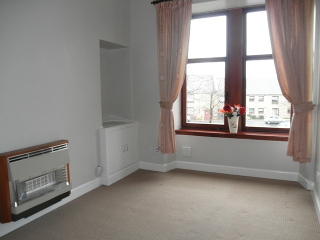  Image of 1 bedroom Flat to rent in Seedhill Road Paisley PA1 at Paisley Renfrewshire Renfrewshire, PA1 1SD