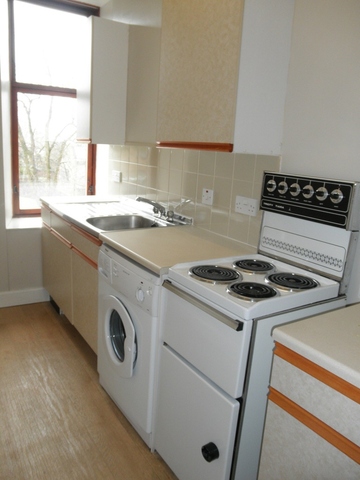  Image of 1 bedroom Flat to rent in Seedhill Road Paisley PA1 at Paisley Renfrewshire Renfrewshire, PA1 1SD