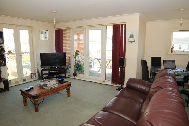  Image of 2 bedroom Apartment for sale in Selman Close Hythe Southampton SO45 at Selman Close  Hythe, Southampton, SO45 6JS