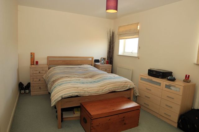  Image of 2 bedroom Apartment for sale in Selman Close Hythe Southampton SO45 at Selman Close  Hythe, Southampton, SO45 6JS