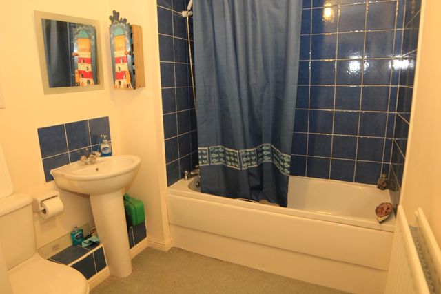  Image of 2 bedroom Apartment for sale in Selman Close Hythe Southampton SO45 at Selman Close  Hythe, Southampton, SO45 6JS