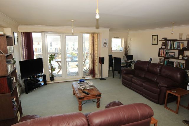  Image of 2 bedroom Apartment for sale in Selman Close Hythe Southampton SO45 at Selman Close  Hythe, Southampton, SO45 6JS